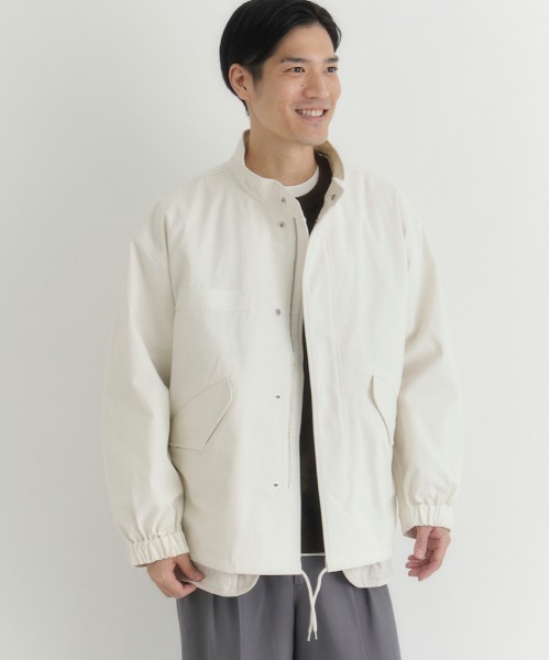 BACK NUMBER(バックナンバー)の「【BACK NUMBER】ライナー付きショートモッズコート (ミリタリー/スタンドカラー/防風/2WAY/キルティング/ドローコード/ボクシーシルエット)(モッズコート・メンズ・キナリ/ブラック/オリーブ・M/XL/L)」の2枚目の写真