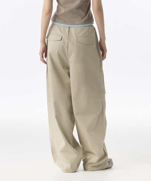 MUSINSA STANDARD WOMAN（ムシンサスタンダードウーマン）の「ウィメンズコットンパラシュートパンツ[ライトベージュ]（スウェットパンツ・レディース・その他・30/24/26/28/22）」の8枚目の写真