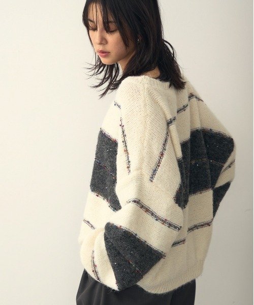 attiree(アティレー)の「シャギー配色 ニットセーター(ニット/セーター・レディース・アイボリー/ブラウン/チャコールグレー・FREE)」の3枚目の写真