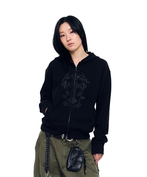 AAKAM（アーカム）の「AKM CROS2 Zip-Up Hoodie (Black)（パーカー・レディース・その他・1/2）」の2枚目の写真