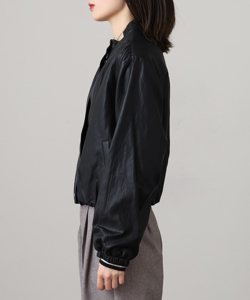 Anna Nicola(アンナニコラ)の「Anna Nicola フェイクレザーブルゾン(ノーカラージャケット・レディース・ブラック/モカ・38)」の13枚目の写真
