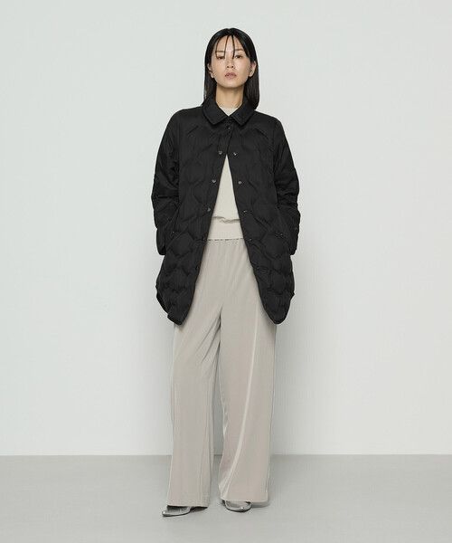 Gabardine K.T(ギャバジンケーティー)の「ステンカラー ダウン コート(ダウンジャケット/コート・レディース・ブラック/ベージュ・9号)」の3枚目の写真