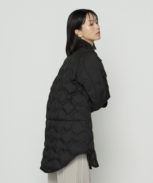 Gabardine K.T(ギャバジンケーティー)の「ステンカラー ダウン コート(ダウンジャケット/コート・レディース・ブラック/ベージュ・9号)」の6枚目の写真