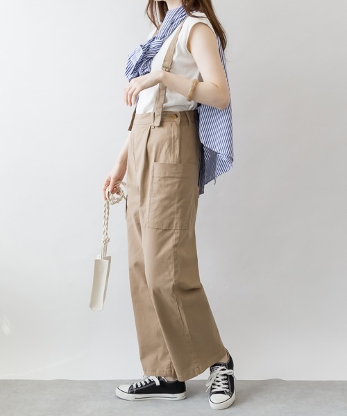 aity(アイティ)の「サイドビックポケットサロペットパンツ 2wayパンツ切替 肩紐取り外し可能(サロペット/オーバーオール・レディース・ベージュ/ブラック/カーキ・M/L/LL/3L/4L)」の18枚目の写真