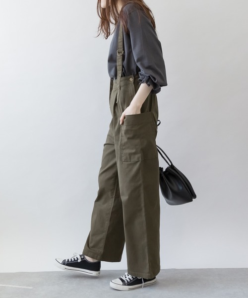 aity(アイティ)の「サイドビックポケットサロペットパンツ 2wayパンツ切替 肩紐取り外し可能(サロペット/オーバーオール・レディース・ベージュ/ブラック/カーキ・M/L/LL/3L/4L)」の5枚目の写真