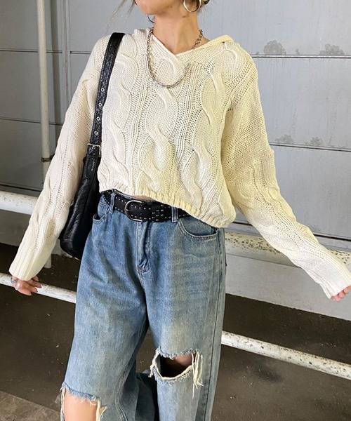 non-hedge（ノンヘッジ）の「ケーブルフードショート丈ニットトップス（ニット/セーター・レディース・オフホワイト/チャコールグレー/カーキ/ブラウン/ベージュ・FREE）」の6枚目の写真