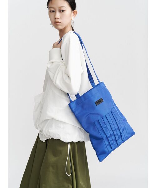 UN3D.（アンスリード）の「NYLON ORIGAMI POCKET TOTE / ナイロンオリガミポケットトート（トートバッグ・レディース・ホワイト/グリーン/ブラック/ブルー・FREE）」の9枚目の写真