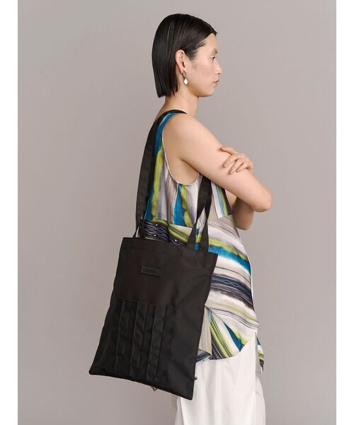 UN3D.（アンスリード）の「NYLON ORIGAMI POCKET TOTE / ナイロンオリガミポケットトート（トートバッグ・レディース・ホワイト/グリーン/ブラック/ブルー・FREE）」の12枚目の写真