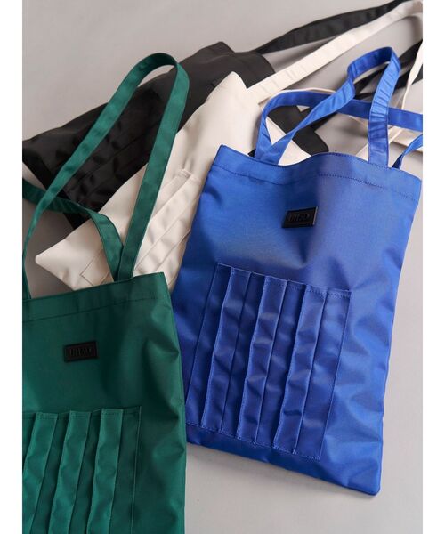 UN3D.（アンスリード）の「NYLON ORIGAMI POCKET TOTE / ナイロンオリガミポケットトート（トートバッグ・レディース・ホワイト/グリーン/ブラック/ブルー・FREE）」の15枚目の写真