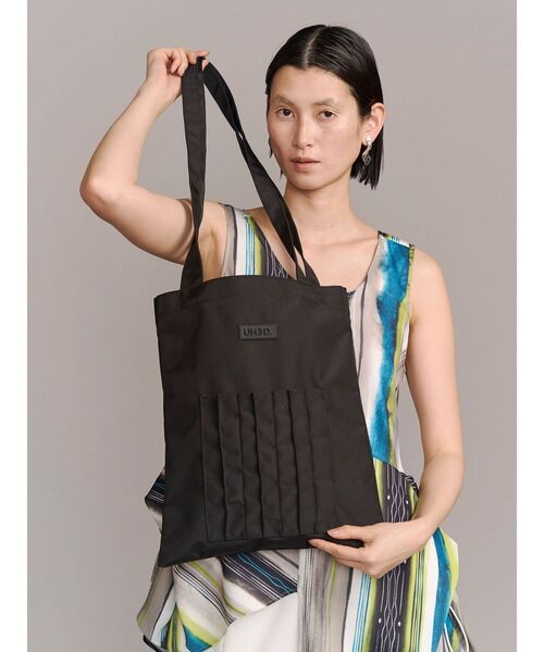 UN3D.（アンスリード）の「NYLON ORIGAMI POCKET TOTE / ナイロンオリガミポケットトート（トートバッグ・レディース・ホワイト/グリーン/ブラック/ブルー・FREE）」の3枚目の写真