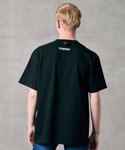 VIRGOwearworks（ヴァルゴウェアワークス）の「LIPS FILM GRAPHIC TEE（Tシャツ/カットソー・メンズ・ホワイト/ブラック・2/3/4/5）」の9枚目の写真