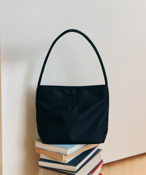 Nearest Bag _ Black