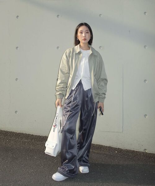 SLOW RECORD HOUSE（スローレコードハウス）の「グロッシーロゴワイドパンツ_グレー（スウェットパンツ・レディース・その他・FREE）」の13枚目の写真