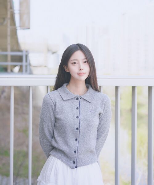NEUFETBLEU(ヌフエブル)の「NEB metal shine two tone cardigan (gray)(カーディガン/ボレロ・レディース・その他・FREE)」の5枚目の写真