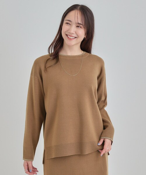 SHOO・LA・RUE(シューラルー)の「【洗濯機可/セットアップ可】さりげないラメ使いで差をつける クルーネックニット(ニット/セーター・レディース・ライトパープル/グリーン系/ダークブラウン/ブラック/イエロー系その他/ライトベージュ・01/02/03/04)」の8枚目の写真