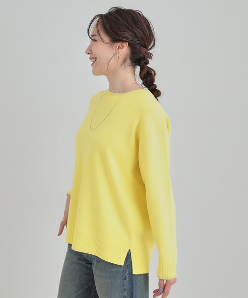 SHOO・LA・RUE（シューラルー）の「【洗濯機可/セットアップ可/毛玉になりにくい】クルーネックニット（ニット/セーター・レディース・ライトパープル/グリーン系/ダークブラウン/ブラック/イエロー系その他/ライトベージュ・01/02/03/04）」の7枚目の写真