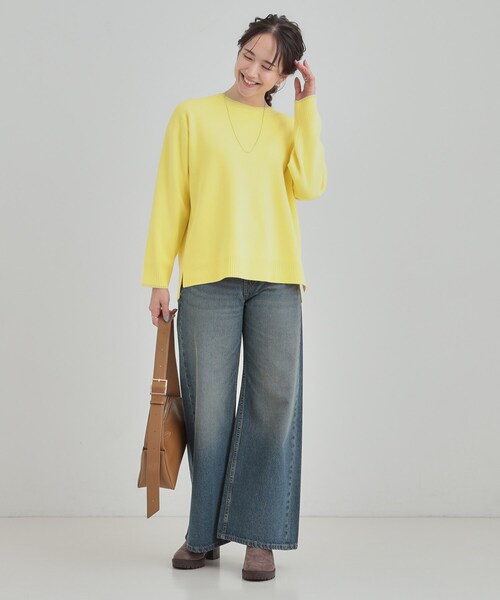 SHOO・LA・RUE（シューラルー）の「【洗濯機可/セットアップ可/毛玉になりにくい】クルーネックニット（ニット/セーター・レディース・ライトパープル/グリーン系/ダークブラウン/ブラック/イエロー系その他/ライトベージュ・01/02/03/04）」の8枚目の写真