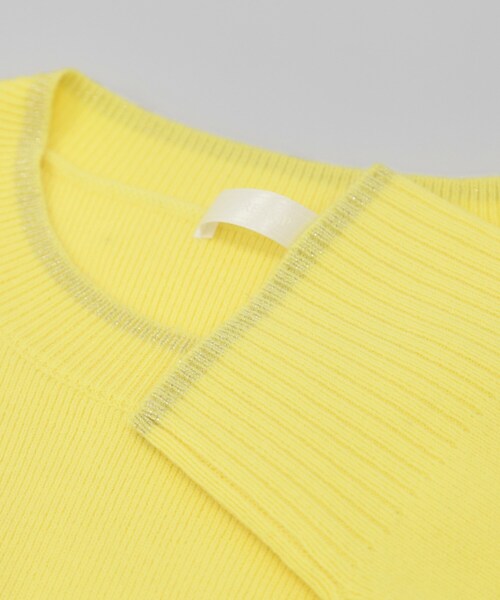 SHOO・LA・RUE（シューラルー）の「【洗濯機可/セットアップ可/毛玉になりにくい】クルーネックニット（ニット/セーター・レディース・ライトパープル/グリーン系/ダークブラウン/ブラック/イエロー系その他/ライトベージュ・01/02/03/04）」の9枚目の写真