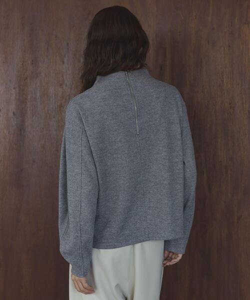 URBAN RESEARCH Sonny Label（アーバンリサーチサニーレーベル）の「ジャージーボトルネックプルオーバー（Tシャツ/カットソー・レディース・グレー/チャコールグレー/アイボリー・FREE）」の17枚目の写真