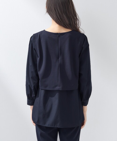 INDIVI(インディヴィ)の「【洗える/UVケア】レイヤード風デザイントップス(Tシャツ/カットソー・レディース・ベージュ/ブラック/ネイビー系5・38/15 /13/05/40/19/36)」の19枚目の写真