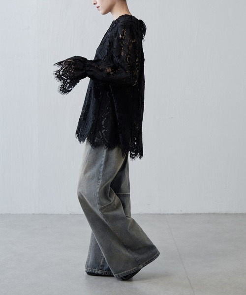 Lui's（ルイス）の「スカラップレースバックオープンシャツ（シャツ/ブラウス・レディース・ブラック/レッド・FREE）」の8枚目の写真