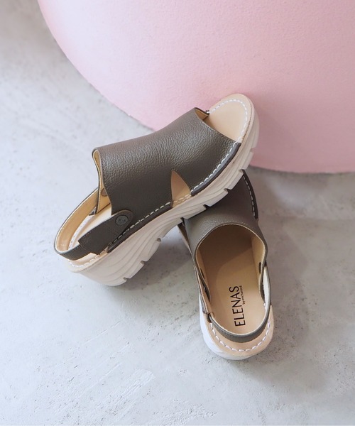 enchanted(エンチャンテッド)の「本革2WAYミュールスリングバックサンダル(サンダル・レディース・レッド/グレイッシュベージュ/ブラック/イエロー/ネイビー/ベージュ/ホワイト/シルバー・3L/L/M/S/LL)」の4枚目の写真