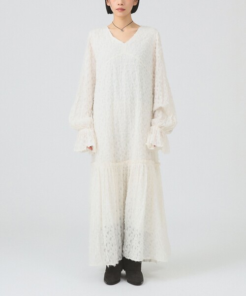 Ray BEAMS(レイビームス)の「フリンジ ジャカード クリンクル ワンピース(ワンピース・レディース・ブラック/ホワイト系その他6・ONE SIZE)」の17枚目の写真