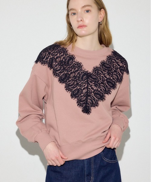 AZUL by moussy(アズールバイマウジー)の「バイカラーレースクルーネックスウェット(スウェット・レディース・ピンク/ブラウン/杢グレー・FREE)」の3枚目の写真