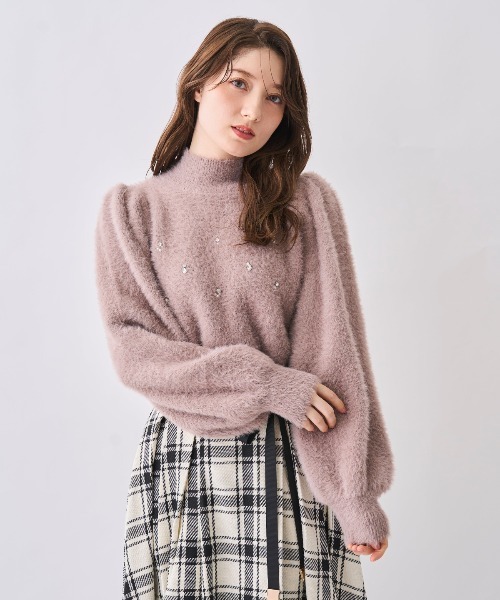 SWINGLE（スウィングル）の「ビジューハイネックシャギーニット（ニット/セーター・レディース・オフホワイト/ライトグレー/グリーン/ピンク・FREE）」の4枚目の写真