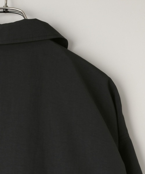 LOWRYS FARM（ローリーズファーム）の「【LFM(U)】MARVELナイロンコーチジャケット　640215（ブルゾン・メンズ・ブラック・LARGE/MEDIUM）」の4枚目の写真