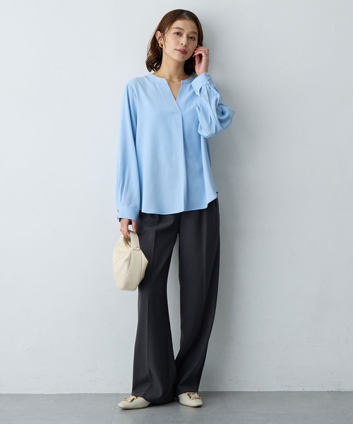 anyfee(エニフィー)の「【anyfee/大きいサイズ】とろみスキッパーブラウスチュニック (2026SS)(シャツ/ブラウス・レディース・サックスブルー/オフホワイト/ネイビー・LL/3L/4L/5L)」の21枚目の写真