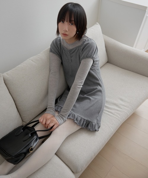 UNE MANSION(ユヌマンション)の「【2026SS新作アイテム】【UNE ORIGINAL】フロントシャーリングパフスリーブフリルミニワンピース(Tシャツ/カットソー・レディース・グレー/ベージュ/ブラック・FREE)」の22枚目の写真