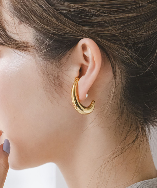 in mood(インムード)の「in mood/インムード CRESCENT pierce(ピアス(両耳用)・レディース・シルバー/ゴールド・FREE)」の3枚目の写真