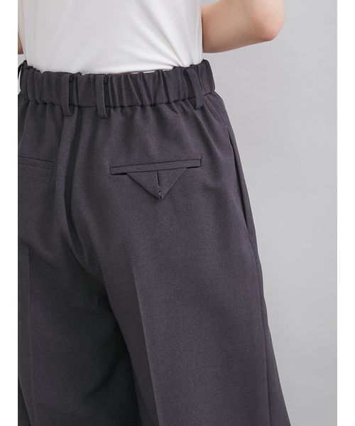 Mila Owen（ミラオーウェン）の「センタープレスイージーパンツ（その他パンツ・レディース・アイボリー/チャコールグレー/モカ/ピンク・00/1/0）」の12枚目の写真