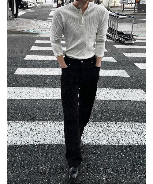 COSYHARU(コシハル)の「ヘンリーネックマッスルフィットラグラン長袖リブニットT(Tシャツ/カットソー・メンズ・チャコール/アイボリー/ブラック・FREE)」の12枚目の写真