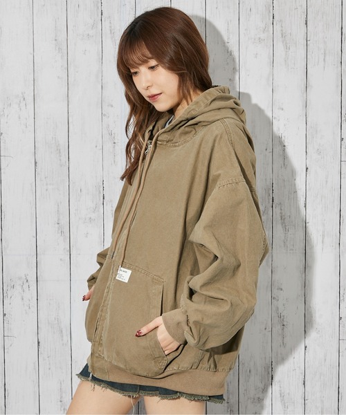 GORGE（ゴージ）の「《ツイル素材×ビッグフード》フード付きZIPジャケット／秋冬春／全3色（その他アウター・レディース・ピンク/キャメル/チャコール・F）」の7枚目の写真