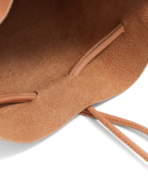 STANDARD SUPPLY（スタンダードサプライ）の「アーツアンドクラフツ / HORSE LEATHER ホースレザー / DRAW STRINGS POUCH M ドローストリングポーチM（ハンドバッグ・レディース・チョコ/ブラック/タン・FREE）」の12枚目の写真