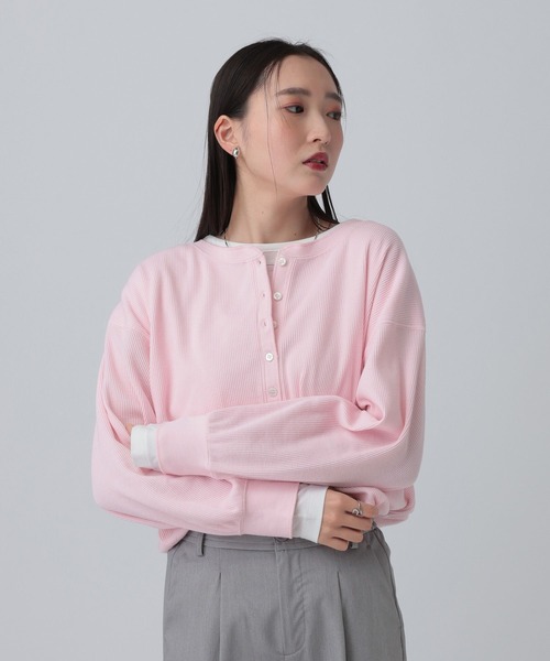 LEPSIM（レプシィム）の「ドッキングワッフルヘンリー　656725（Tシャツ/カットソー・レディース・ブラック/ピンク/ライトグレー・FREE）」の3枚目の写真