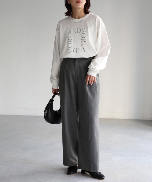 Riberry(リベリー)の「【イージーケア】スクエアロゴプリントロンT(Tシャツ/カットソー・レディース・ホワイト×ブラック/ホワイト×シルバー/グレー系・FREE)」の9枚目の写真