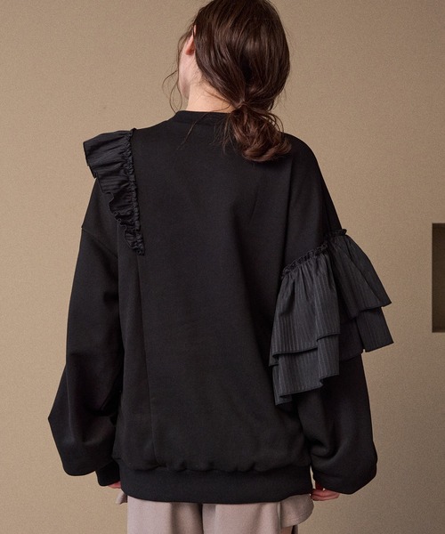 MIELI INVARIANT（ミエリインヴァリアント）の「Pinstripe Frill Sweat Pull Over（スウェット・レディース・ブラック系その他/ブラック・FREE）」の9枚目の写真
