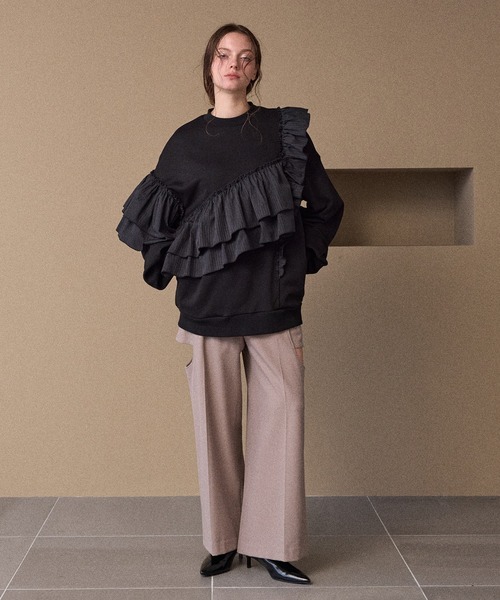 MIELI INVARIANT（ミエリインヴァリアント）の「Pinstripe Frill Sweat Pull Over（スウェット・レディース・ブラック系その他/ブラック・FREE）」の10枚目の写真