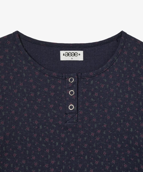 aeae(エーイーエーイー)の「FLOWER HENLEY NECK TEE(Tシャツ/カットソー・レディース・ネイビー/オートミール/グレー・FREE)」の13枚目の写真