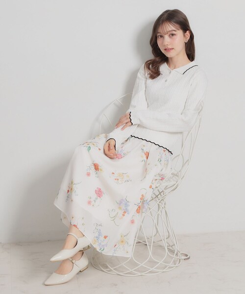 couture brooch(クチュールブローチ)の「【洗える着映え】ビジュー釦ポロニット(ニット/セーター・レディース・ライトグレー/ブラック/オフホワイト・38/36/42)」の18枚目の写真