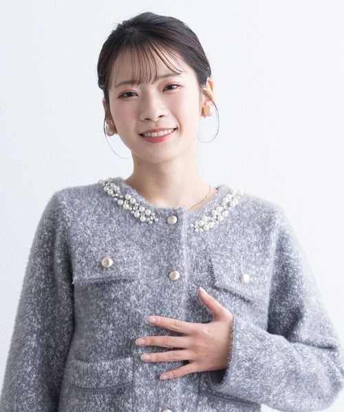 SweetMommy（スウィートマミー）の「ビジューニットジャケット　[マタニティ 産前産後] [七五三・お宮参り・秋フォーマル]（ノーカラージャケット・レディース・グレー/ベージュ・FREE）」の5枚目の写真