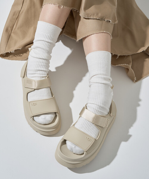 FREAK'S STORE（フリークスストア）の「限定展開 UGG/アグ W GOLDENGLOW/ウィメンズ ゴールデングロウ[5~8サイズ展開]（サンダル・レディース・ブラック/オフホワイト・6/7/8/5）」の2枚目の写真