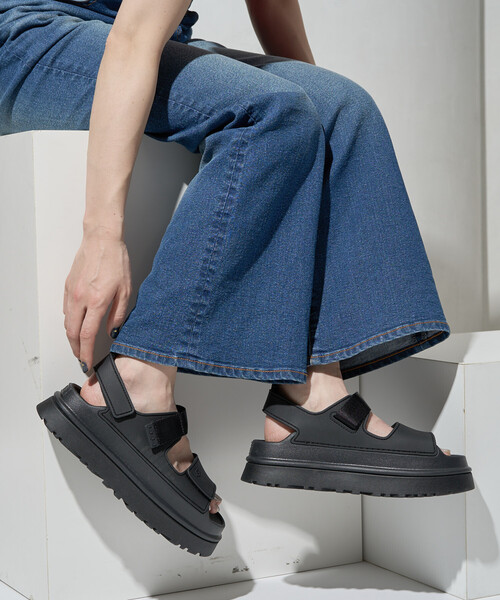 FREAK'S STORE（フリークスストア）の「限定展開 UGG/アグ W GOLDENGLOW/ウィメンズ ゴールデングロウ[5~8サイズ展開]（サンダル・レディース・ブラック/オフホワイト・6/7/8/5）」の14枚目の写真