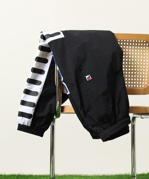 FILA HERITAGE（フィラヘリテージ）の「FILA HERITAGE SEGA TRACK PANT ナイロン トラックパンツ（その他パンツ・メンズ・カーキ/ブラック・XL/L/M）」の2枚目の写真