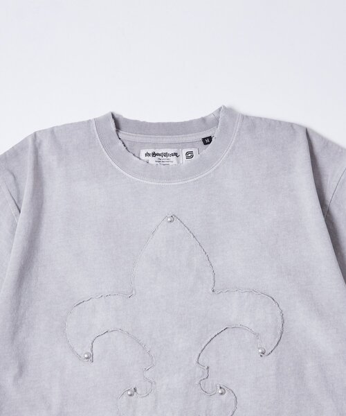 Sourcream(サワークリーム)の「Sourcreamユリ紋章貼り付けTEE(Tシャツ/カットソー・レディース・チャコールグレー/グレー/サックスブルー・MEDIUM/SMALL)」の12枚目の写真