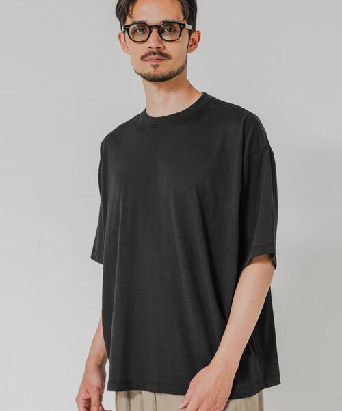 URBAN RESEARCH(アーバンリサーチ)の「HEMP SILK BLEND T-SHIRTS(Tシャツ/カットソー・メンズ・ブルー/ブラック/ブラウン/ネイビー・MEDIUM/LARGE)」の2枚目の写真