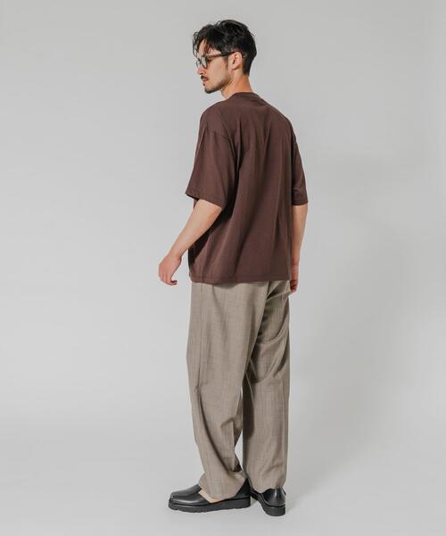 URBAN RESEARCH(アーバンリサーチ)の「HEMP SILK BLEND T-SHIRTS(Tシャツ/カットソー・メンズ・ブルー/ブラック/ブラウン/ネイビー・MEDIUM/LARGE)」の17枚目の写真